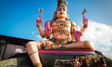 Lakmalmi Holiday Tours