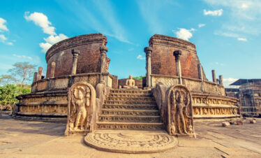 Lakmalmi Holiday Tours